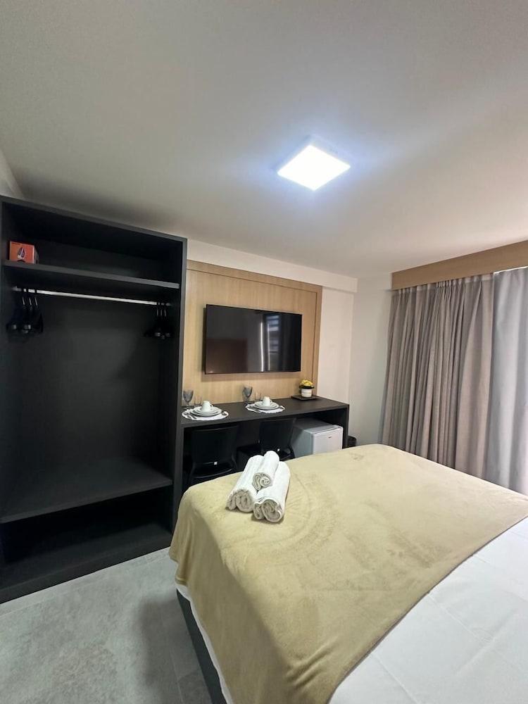 Legacy Suites by Daybyday