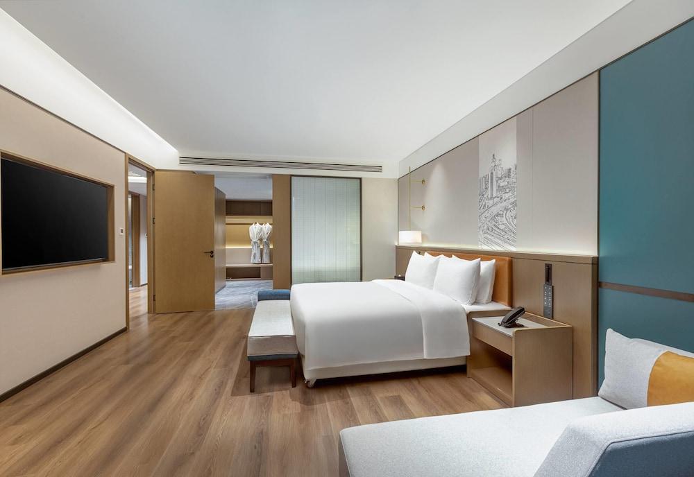 Days Hotel by Wyndham Hefei Huaihe Road Walking Street