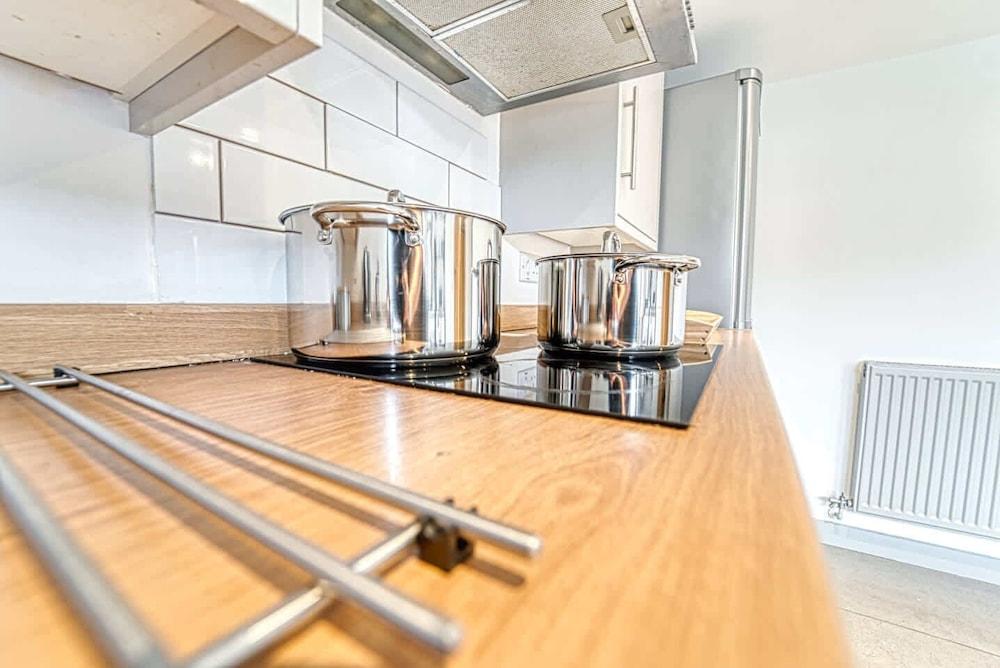 Host Stay Bridgepoint House