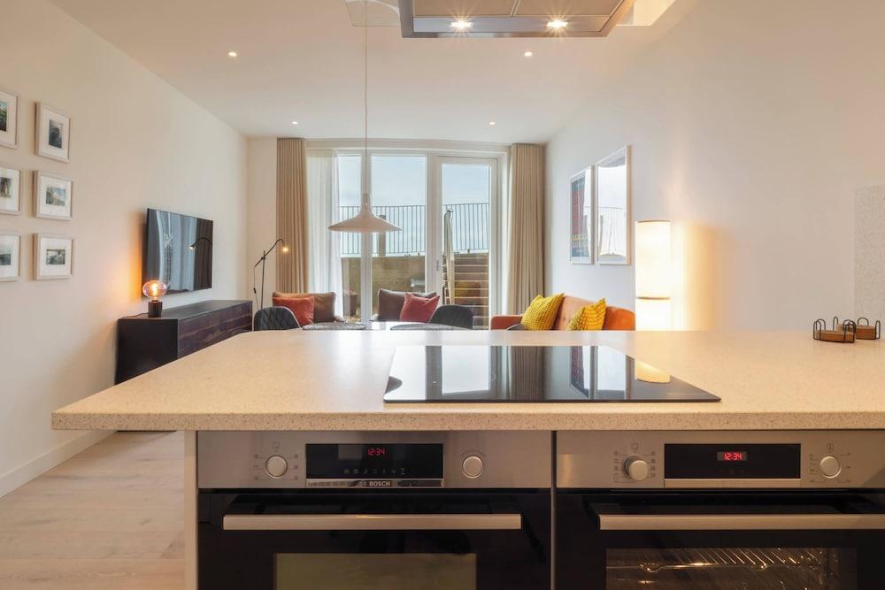 Host Stay Folk-a-casa