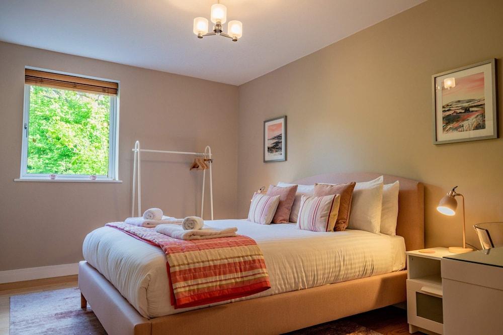 Host Stay Hilltop House