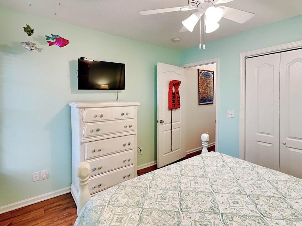 Back River Bungalow by Tybee Vacation Rentals