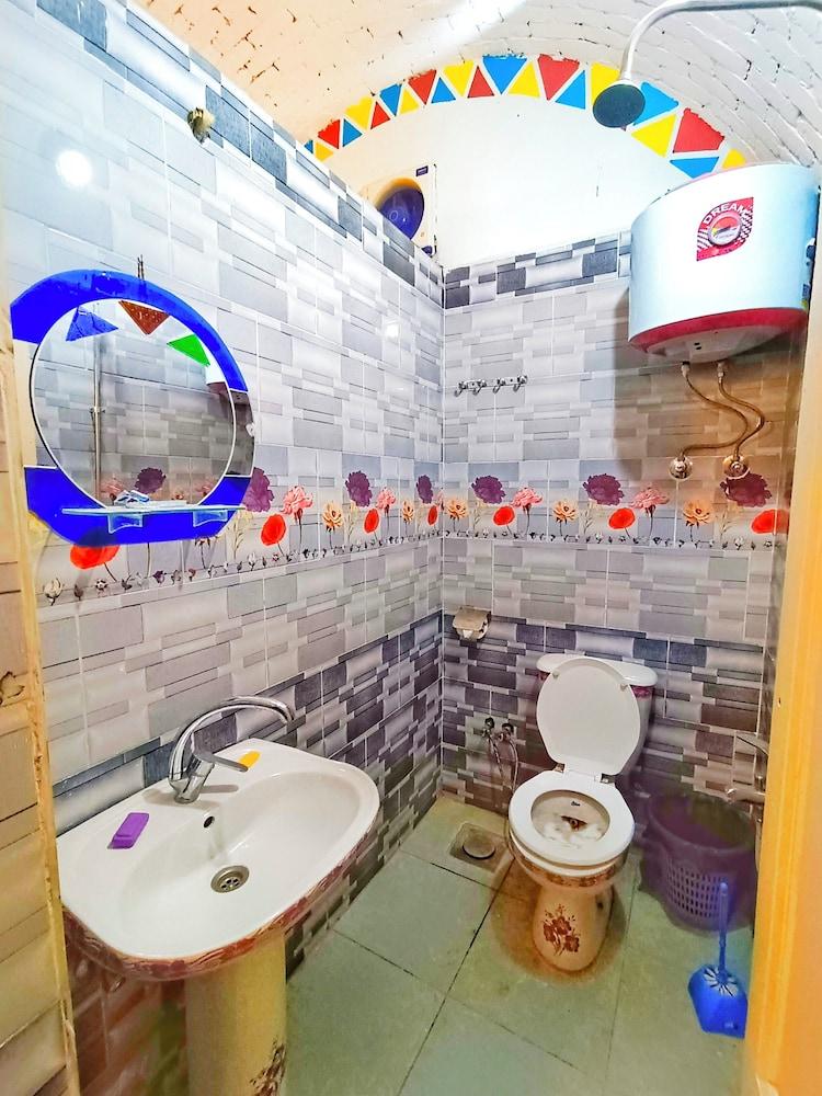 Fox Nubian Island Hotel