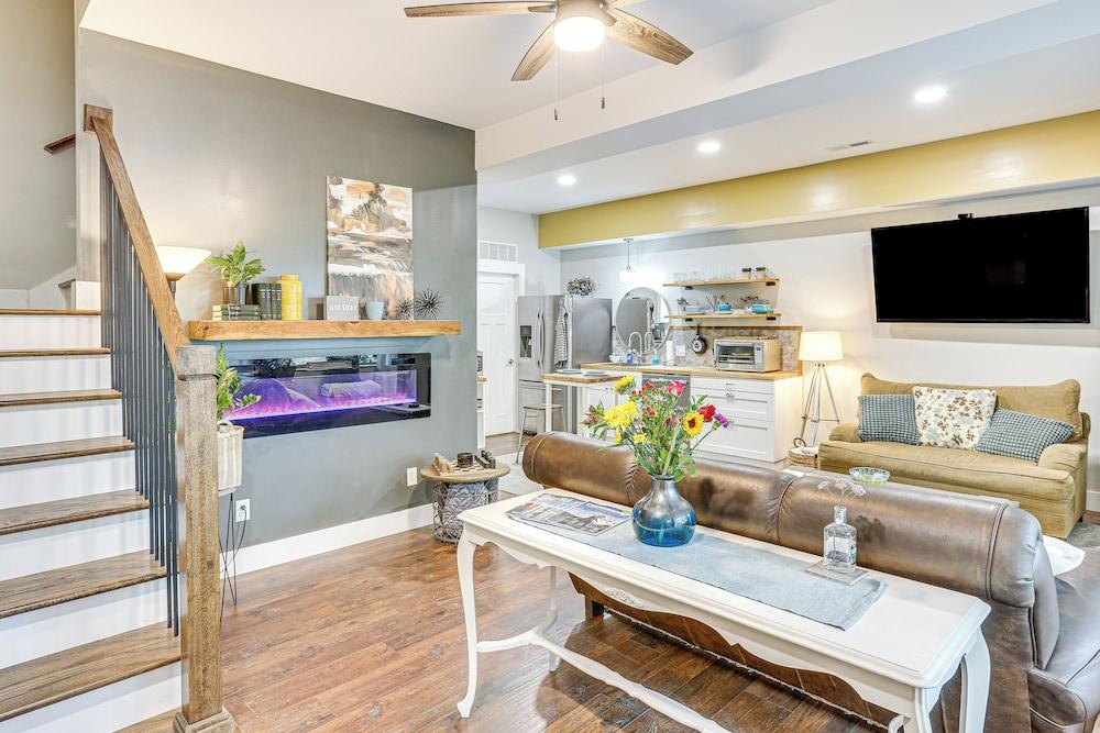 6 Mi to Downtown: Apartment in Chattanooga!