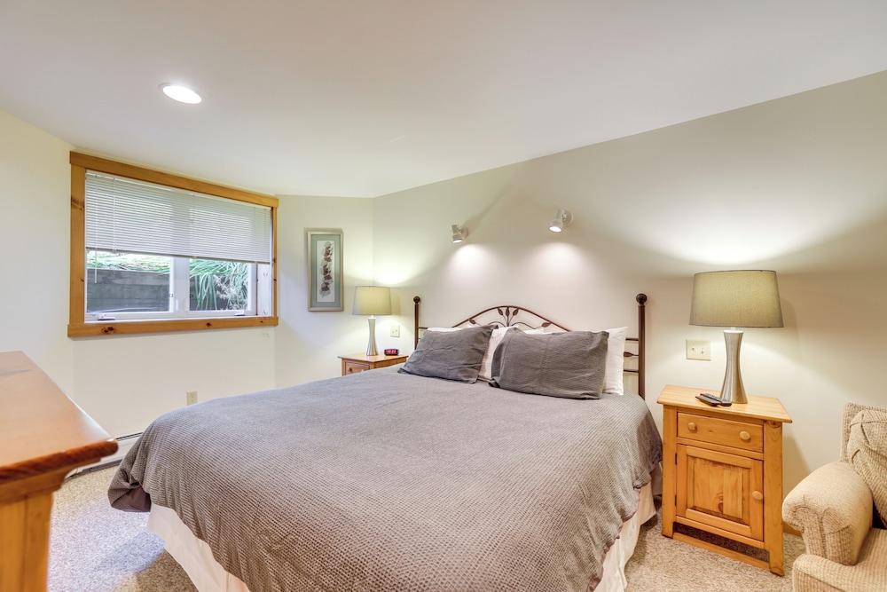 Ski-in/ski-out Condo at Jay Peak Resort!