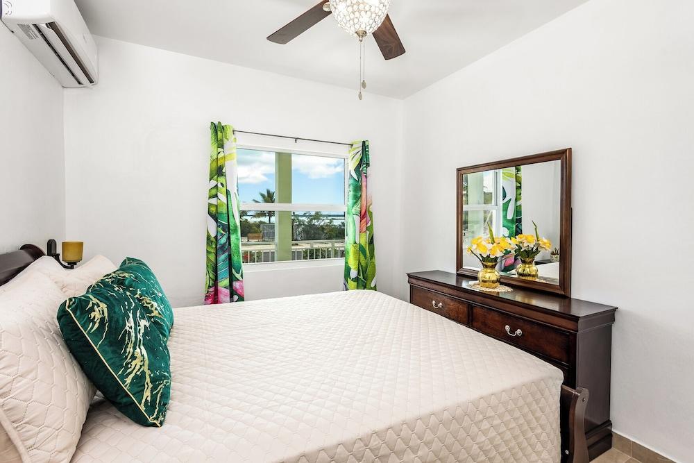 Chalk Sound Jungle Oasis Apartments