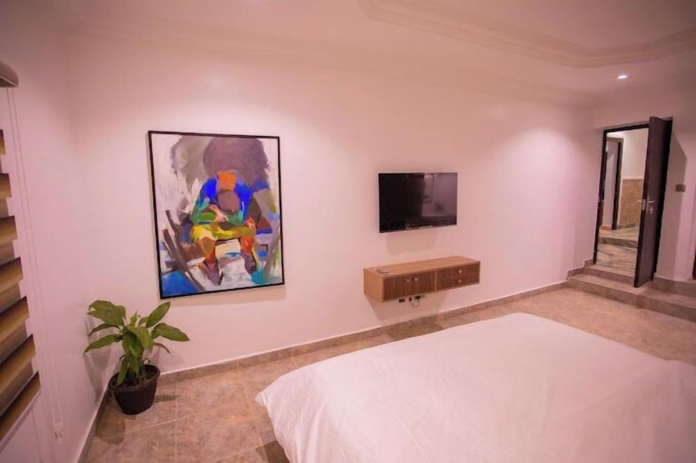 Tyga Valley Apartment