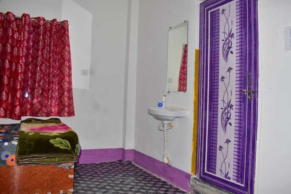 TabTrips Laxmi resort