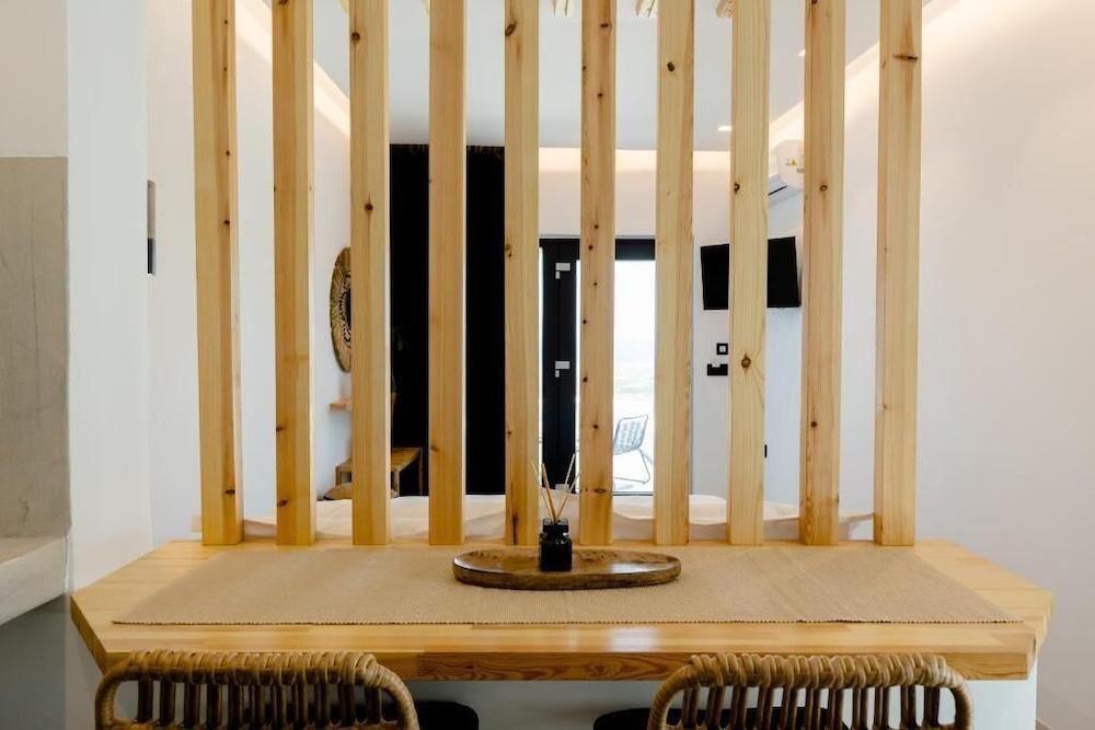 Lackos Luxury Suites