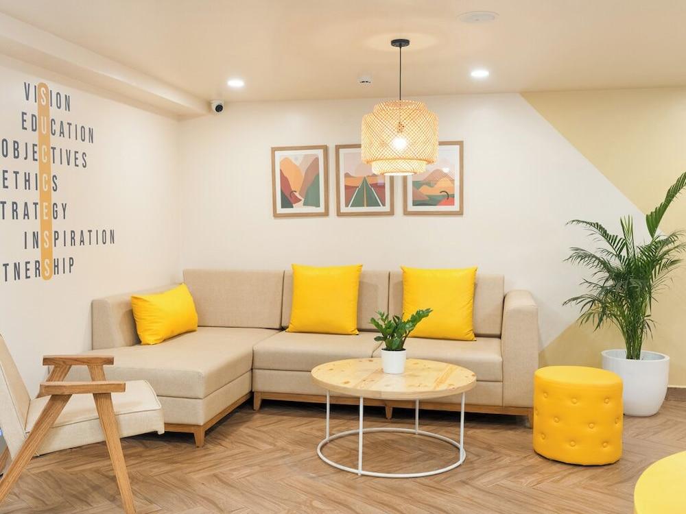 Bloom Hotel - DLF Road Gachibowli