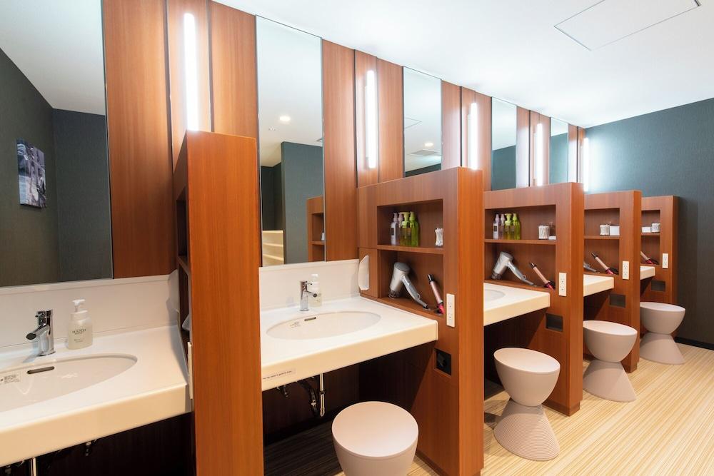 THE S3 Wakayama Station