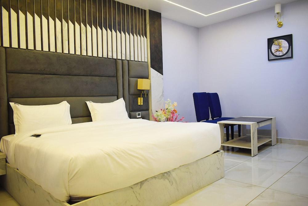 Country Ambience Hotel