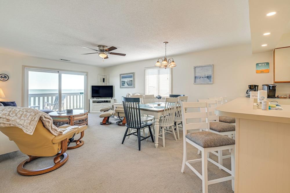 Oceanfront Condo w/ Pool Access in Surfside Beach!