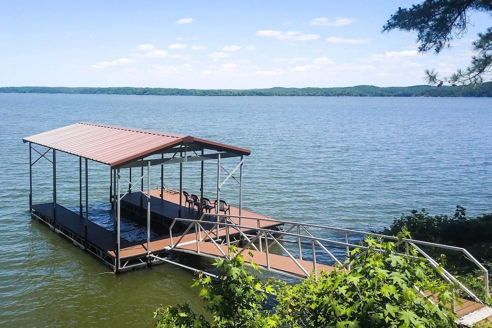 3,000 Sq Ft A-frame Home on Kentucky Lake w/ Dock!