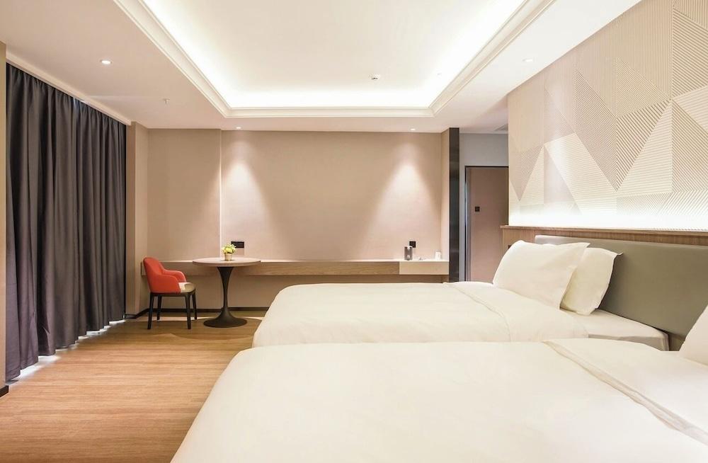 Baoli International Hotel-Baili Square