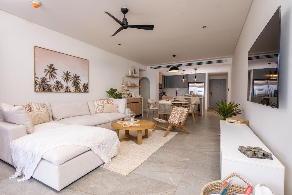 Allure 202 2 Bedroom Apts