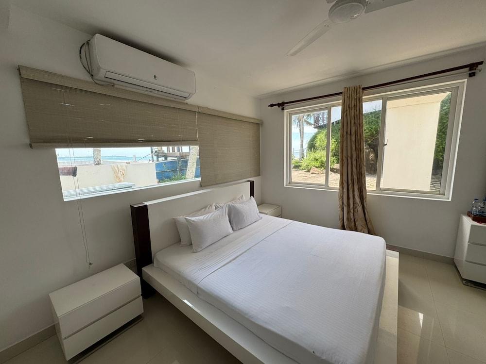 Scarlet White Resort