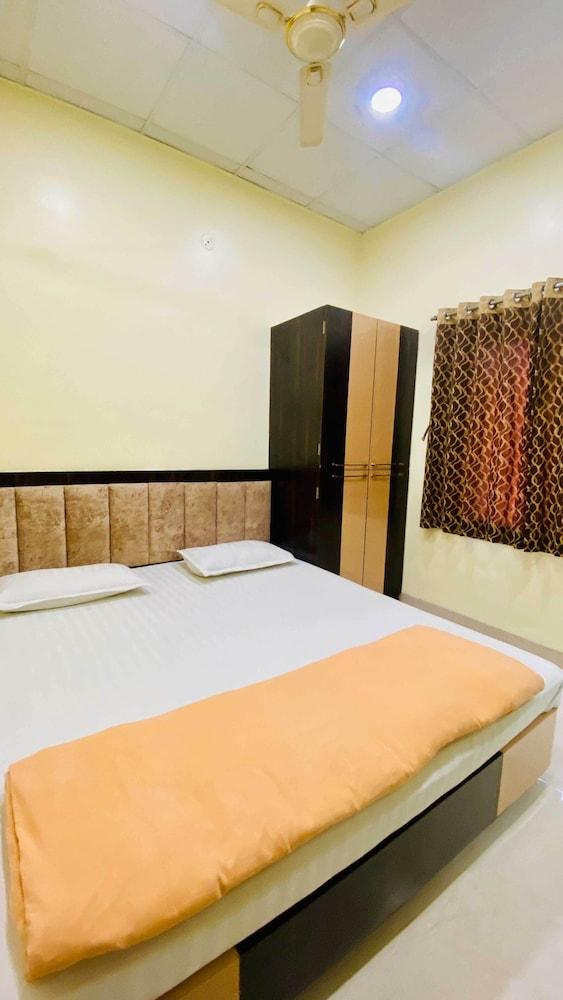 Hotel Panchavati Palace