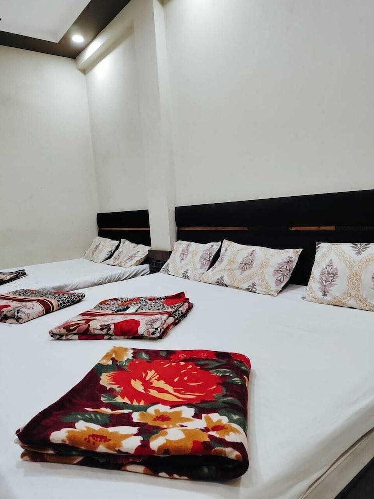 Shree Ayodhya Guest House