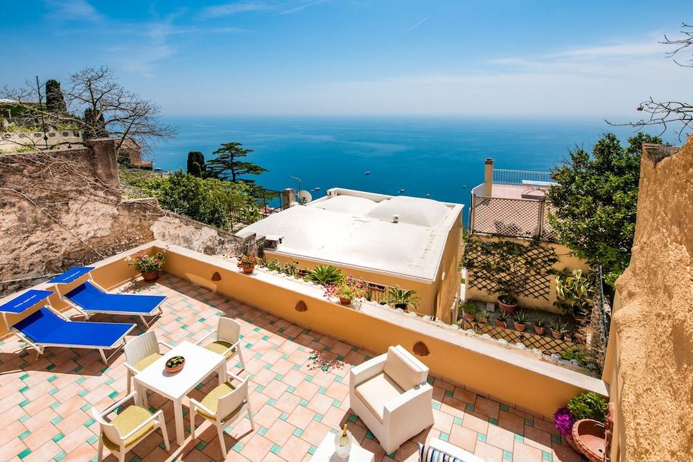 Estate4home - Chiesa Nuova Grande