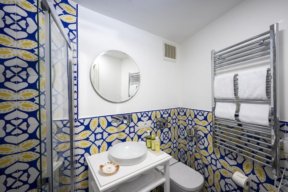 Estate4home - Casetta Arienzo