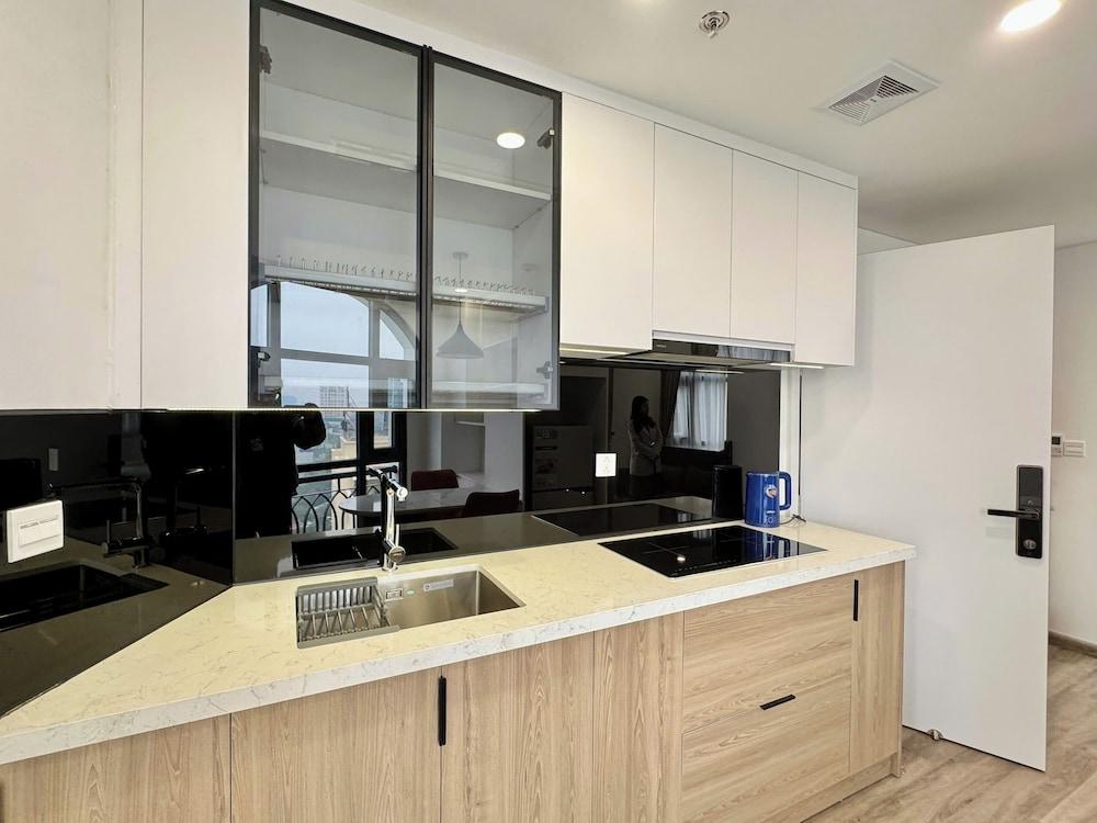 22Land Legend Residence