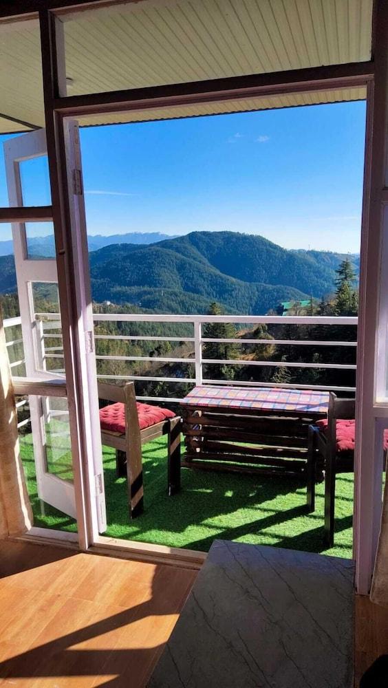 Small Victories Mountain Stay