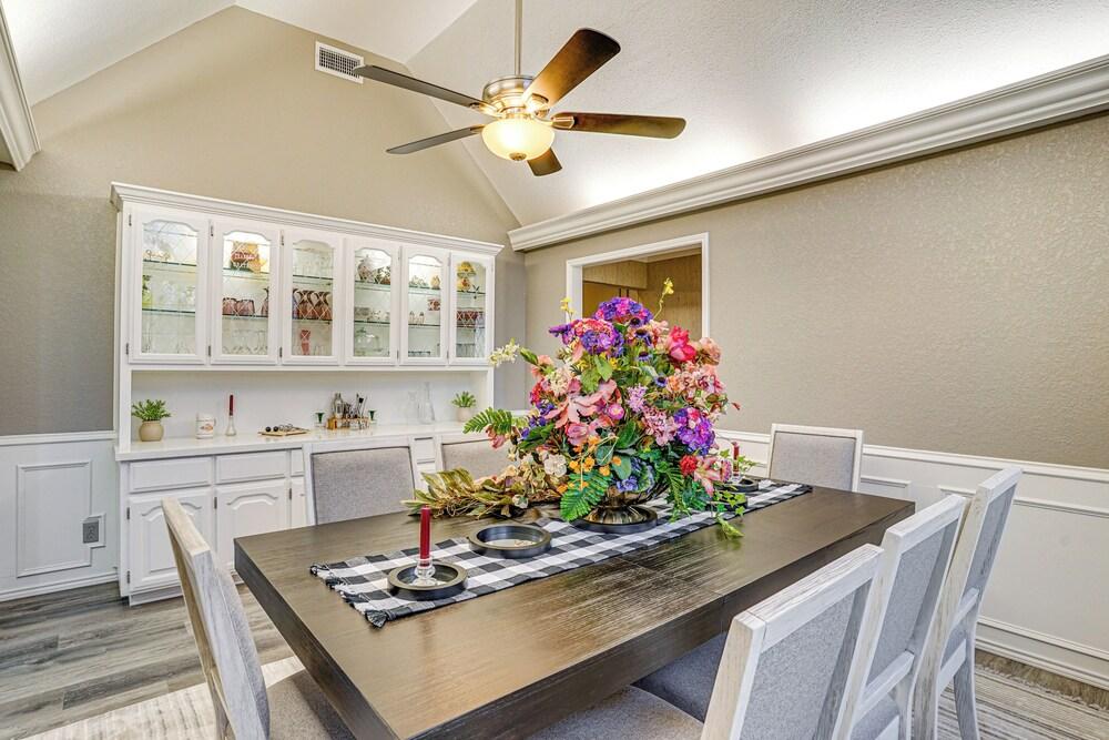 Large Yard, Fire Pit & Games: Grandview Haven!