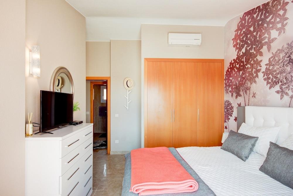 Duplex Apartment in Palau-saverdera