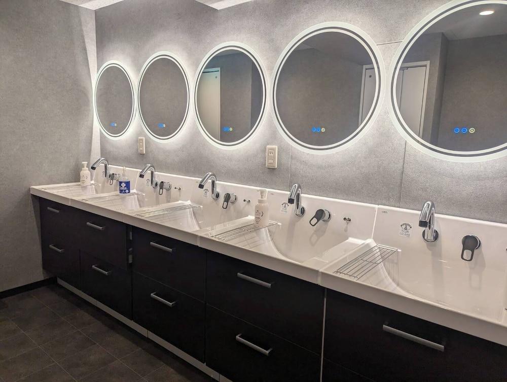 Guesthouse Akasaka - Hostel