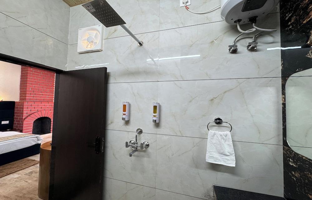 Mahua Monks -Villa Resort Udaipur