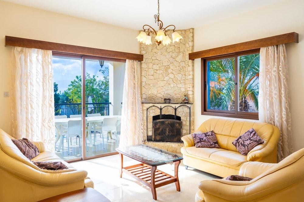 Villa Morpho in Peyia