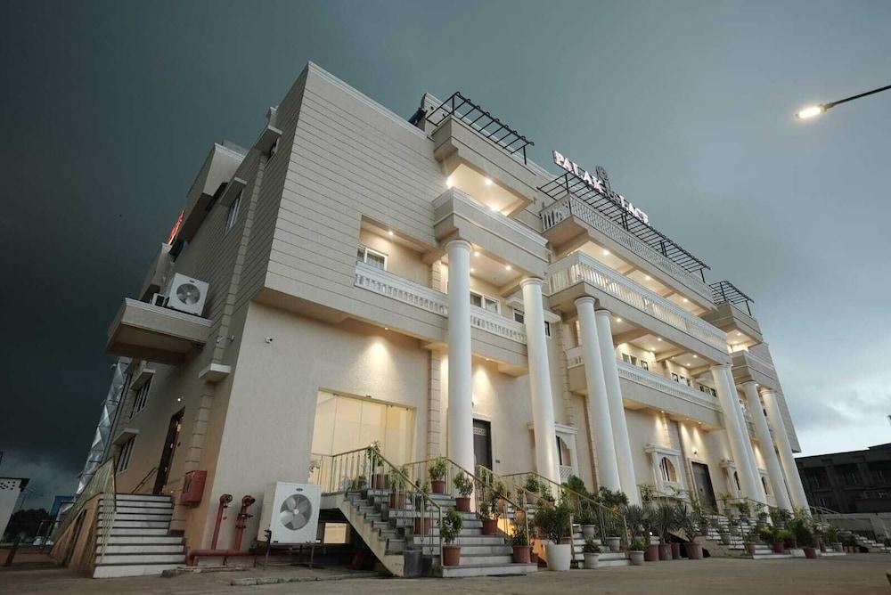 Palak Palace Hotels and Resort