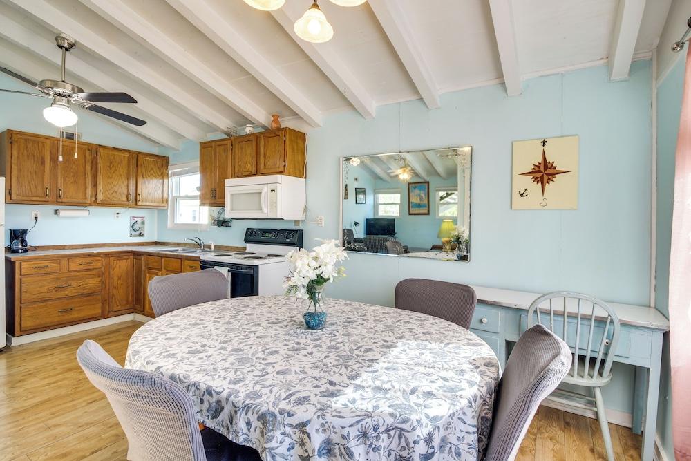 5 Mi to Beach: Bay St Louis Home w/ Launch & Dock