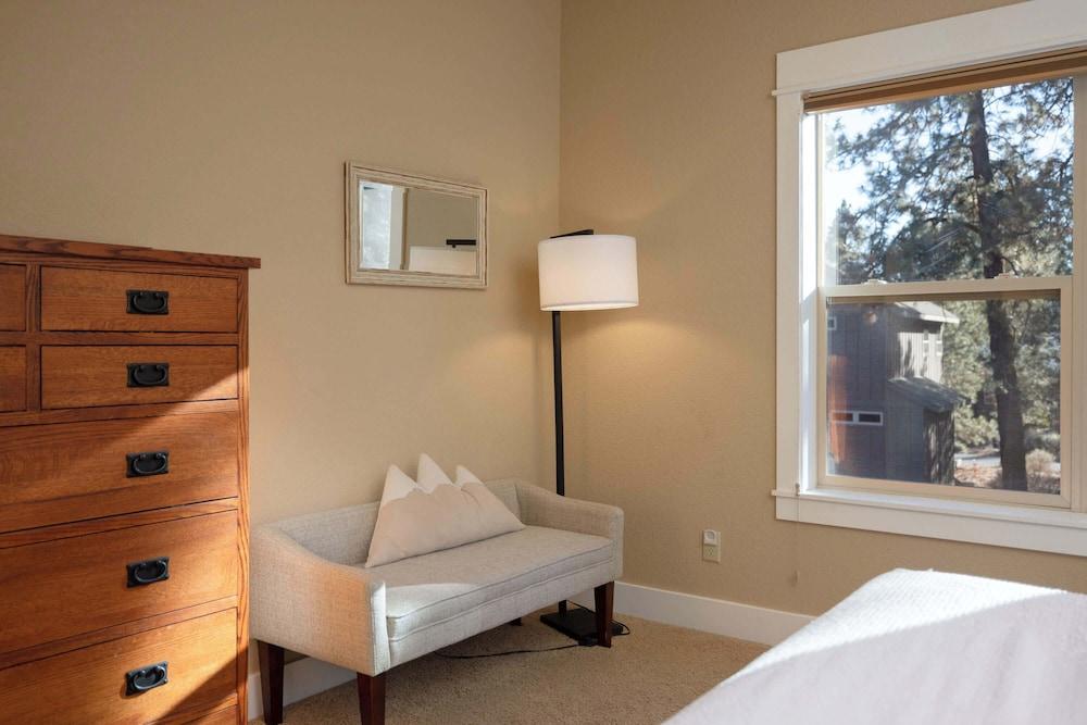 Big River Stately Stay for 8