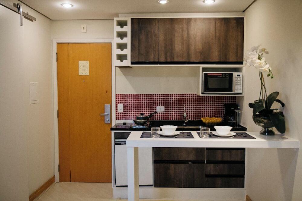 piscina academia e manobrista