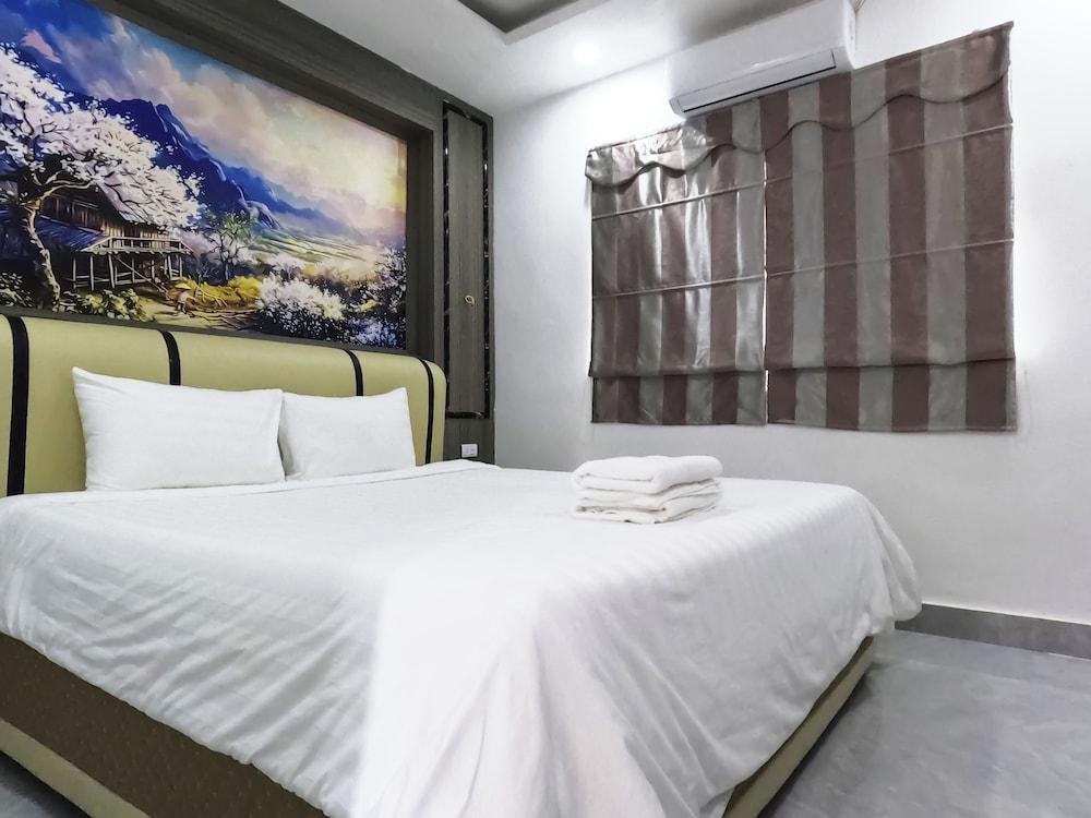 Vang Vieng Rivercube Hotel