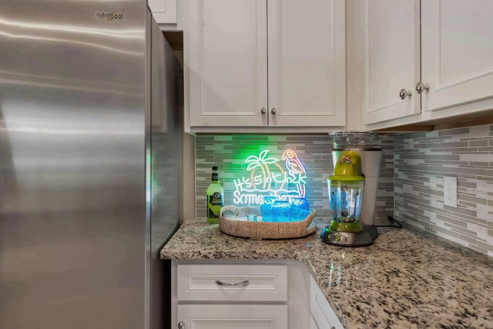 Free Pool Heat if you Stay in the Month of November