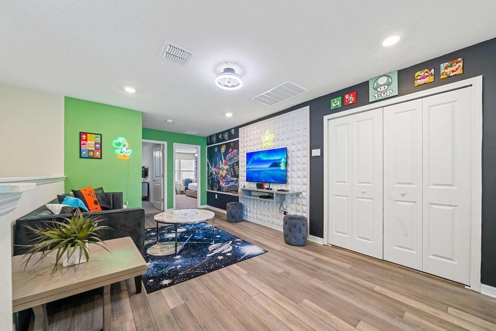 Free Pool Heat if you Stay in the Month of November