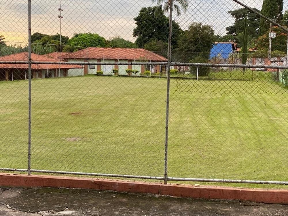 Pousada Central de Cabreuva - De Campo