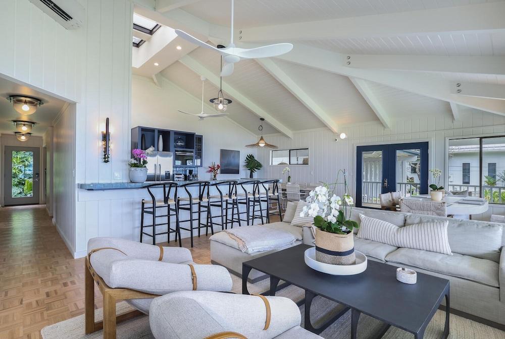 Anini Oasis in Kilauea