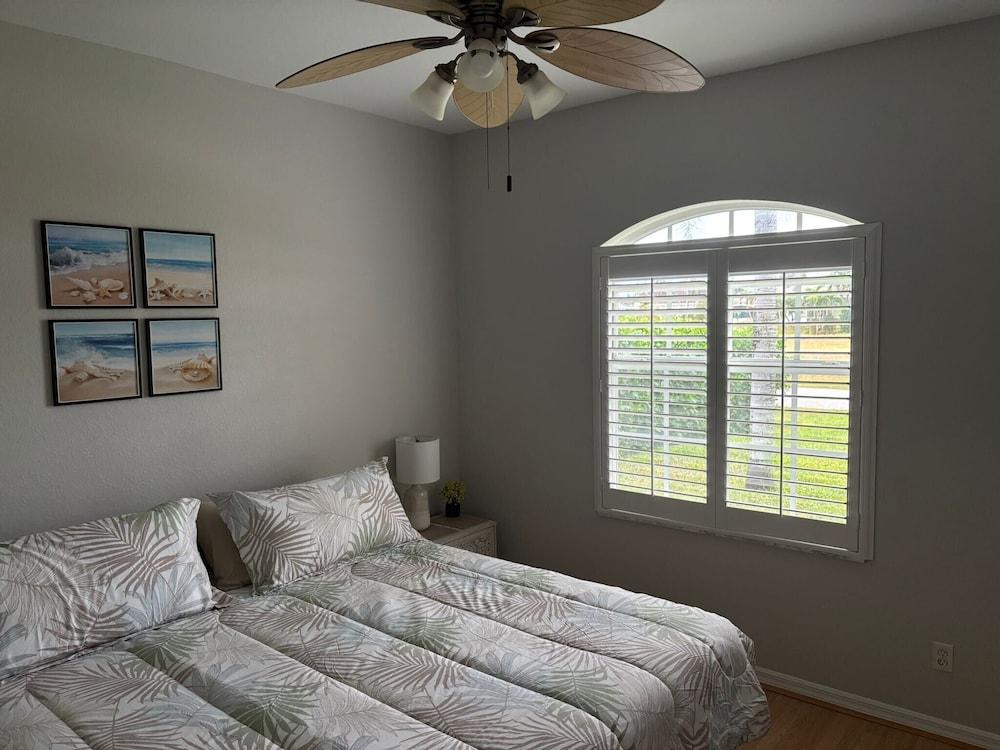 Family Friendly - Private Pool - Sleeps 10