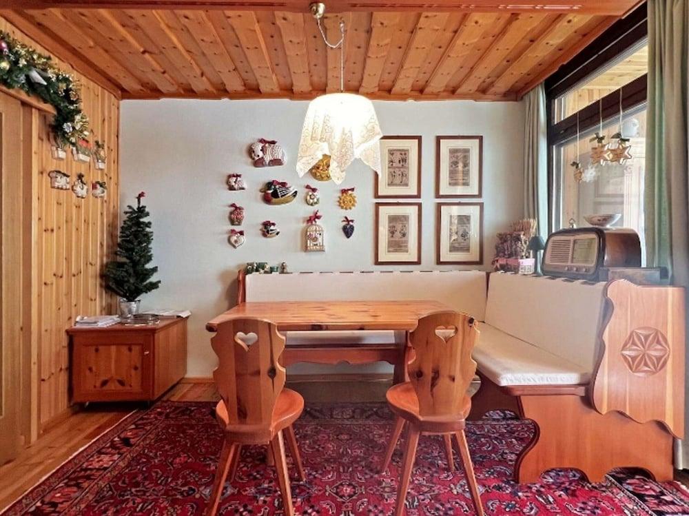 Cozy Apartment With Beautiful Mountain View