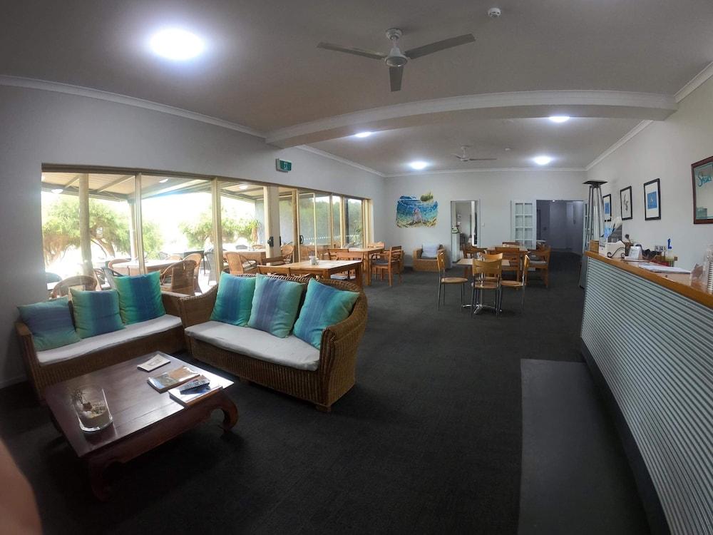 Center Break beach stay