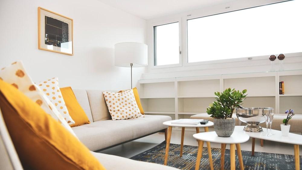 One & Only Nassa Penthouse With Large Private Terrace