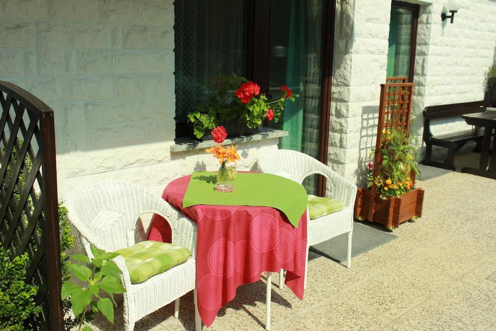 Garden Apartments Janša