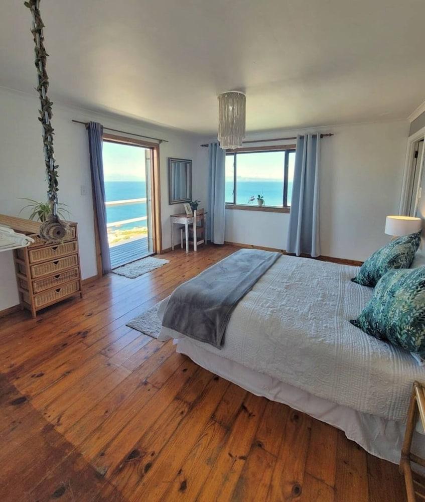 Seascape, Simon's Town