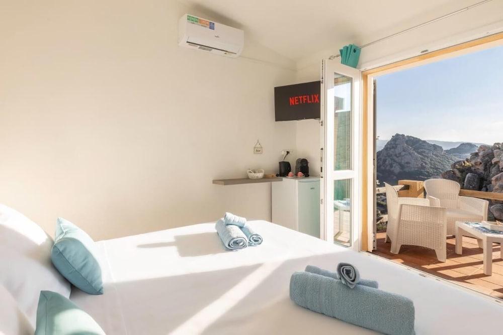 Villa Esmeralda - Free Wifi - With Swimming Pool