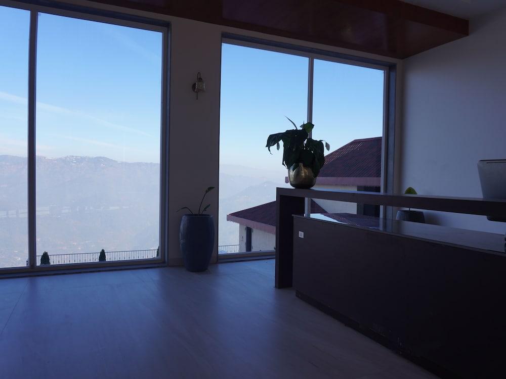 Astra Resort and Caffe Kasauli