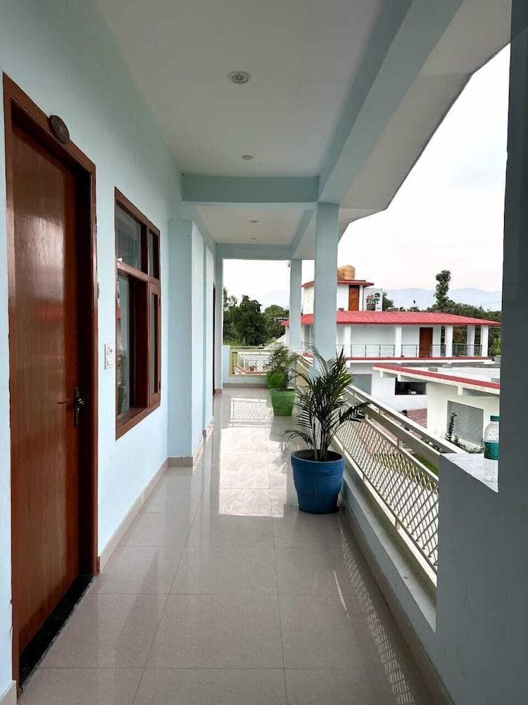 Kuyal Corbett Resort